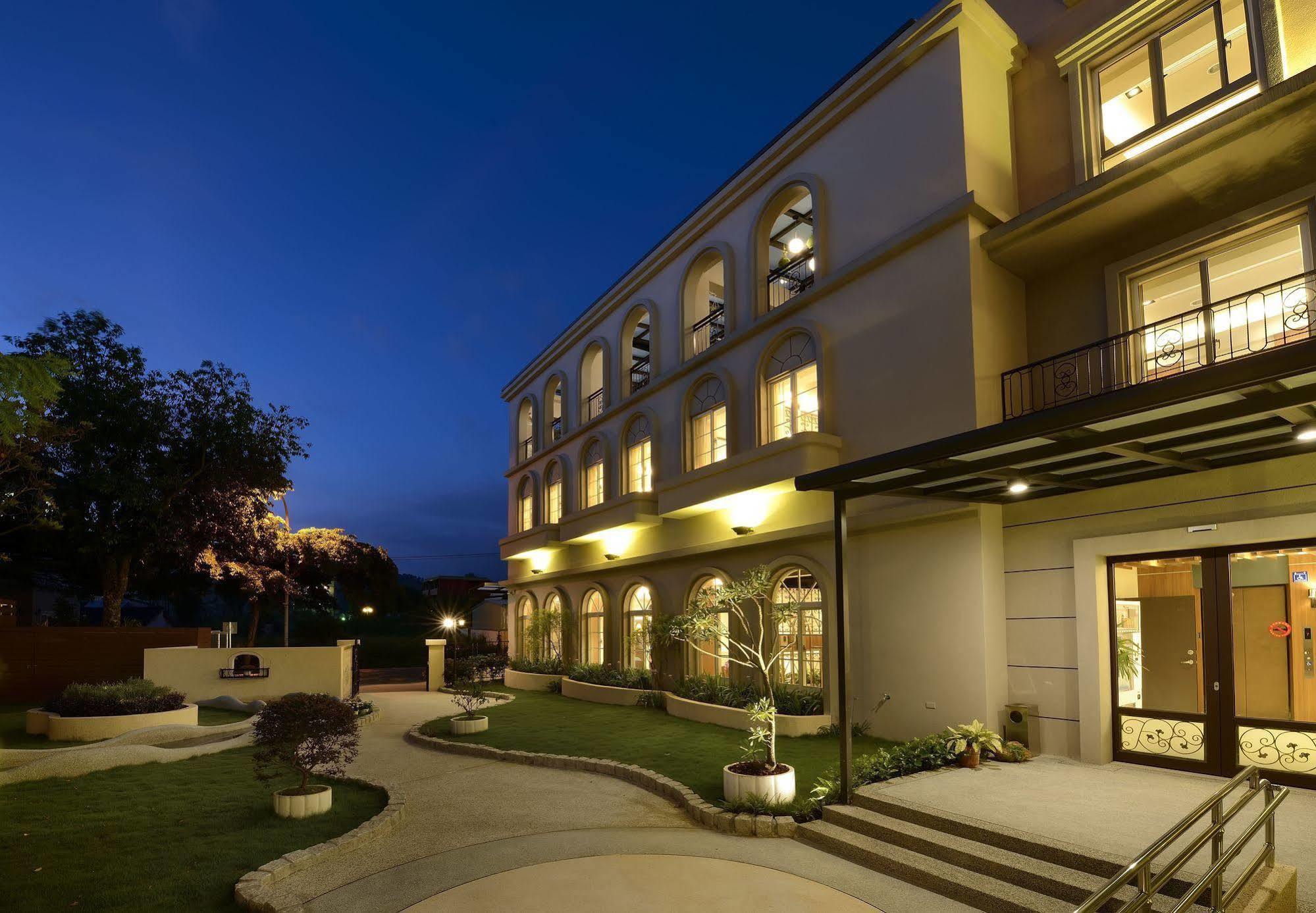Caffir Garden Hotel Jiji Exterior foto
